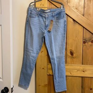 Brand New 711 Skinny Levi’s